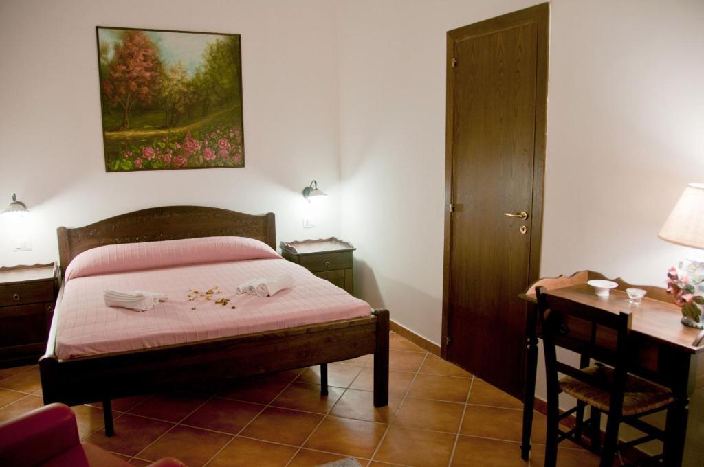 Gasthaus Casale Il Gheppio Laureana Cilento Zimmer foto