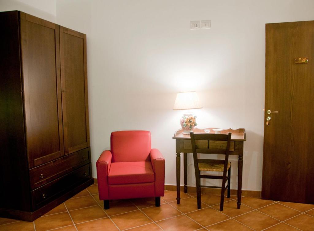 Gasthaus Casale Il Gheppio Laureana Cilento Zimmer foto
